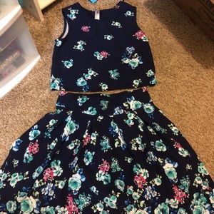 Knit Works SHIRT+SKIRT set! Only worn once. 👗